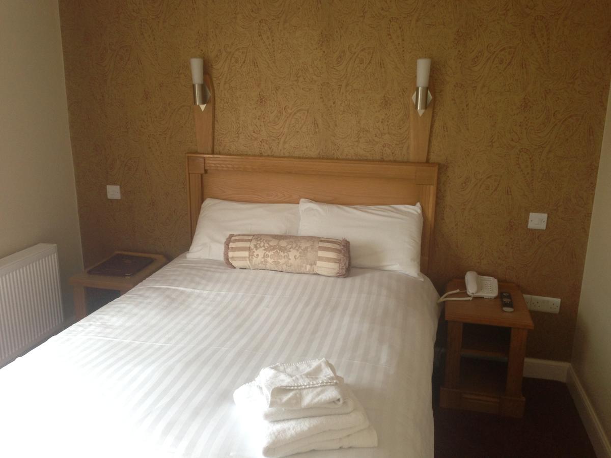 Creighton Hotel Clones Bilik gambar